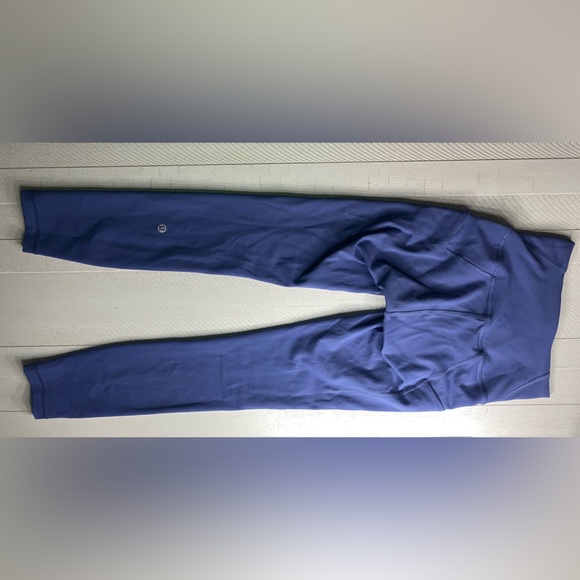 LIMITED ADDITION LULULEMON LEGGINGS!! - Picture 3 of 12